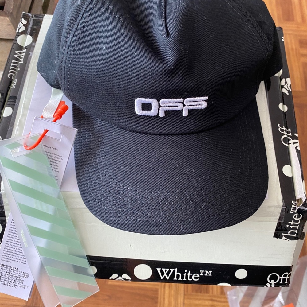 Off-White Hat